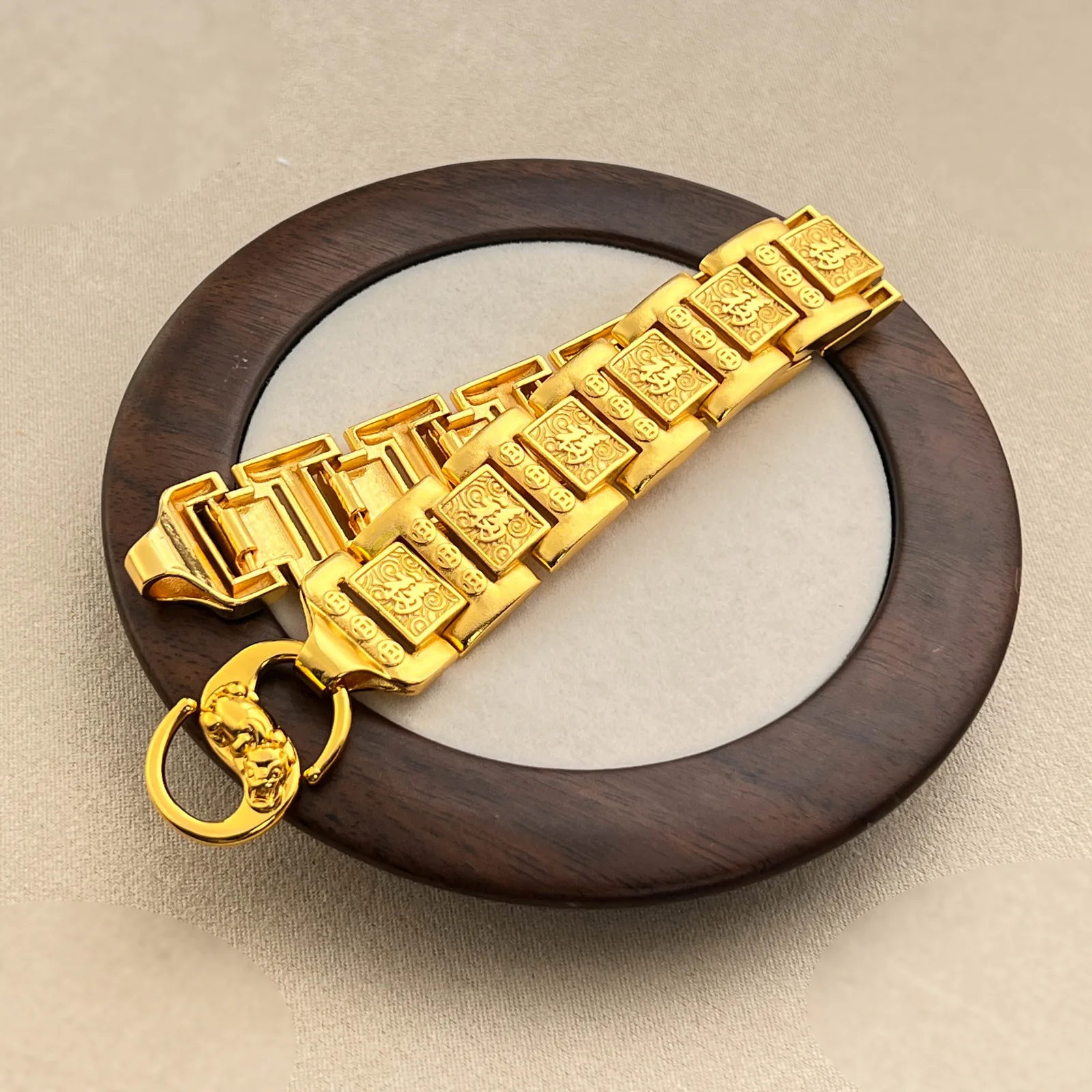 ShinyGold Luxurious exquisite  - Luxury Watch Service recension och pris